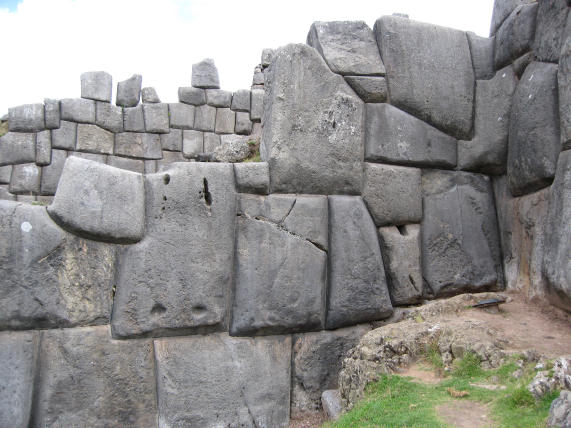 Sacsayhuaman